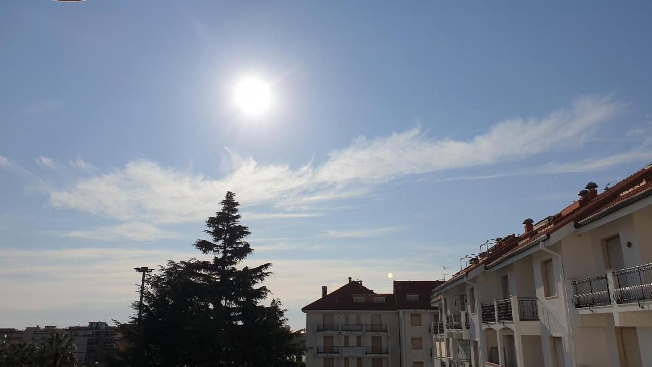 Condominio Ariazzurra S. Bart. سان بارتولومِيو آل ما المظهر الخارجي الصورة