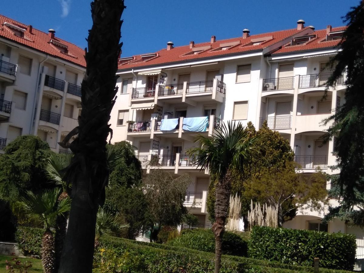Condominio Ariazzurra S. Bart. سان بارتولومِيو آل ما المظهر الخارجي الصورة